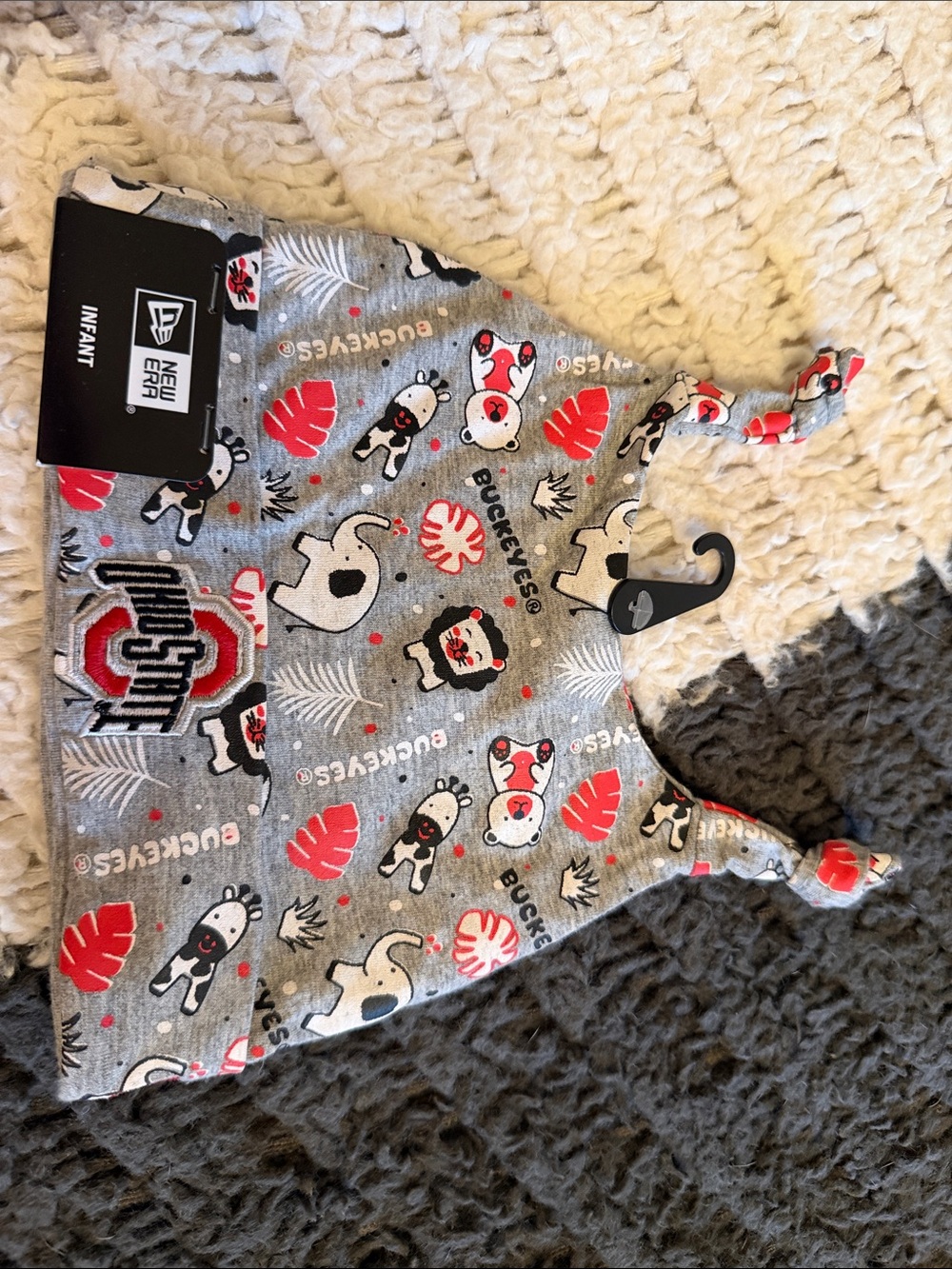 New Era Gray & Red Ohio State Infant Knot Hat with Team Mascot Print
